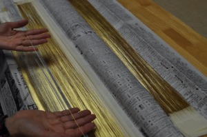 金沢産本金箔使用の漆和紙箔糸