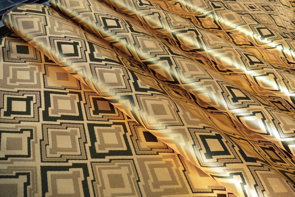 全正絹 西陣織金襴 三階菱紋様