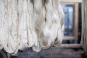 西陣織　絹糸