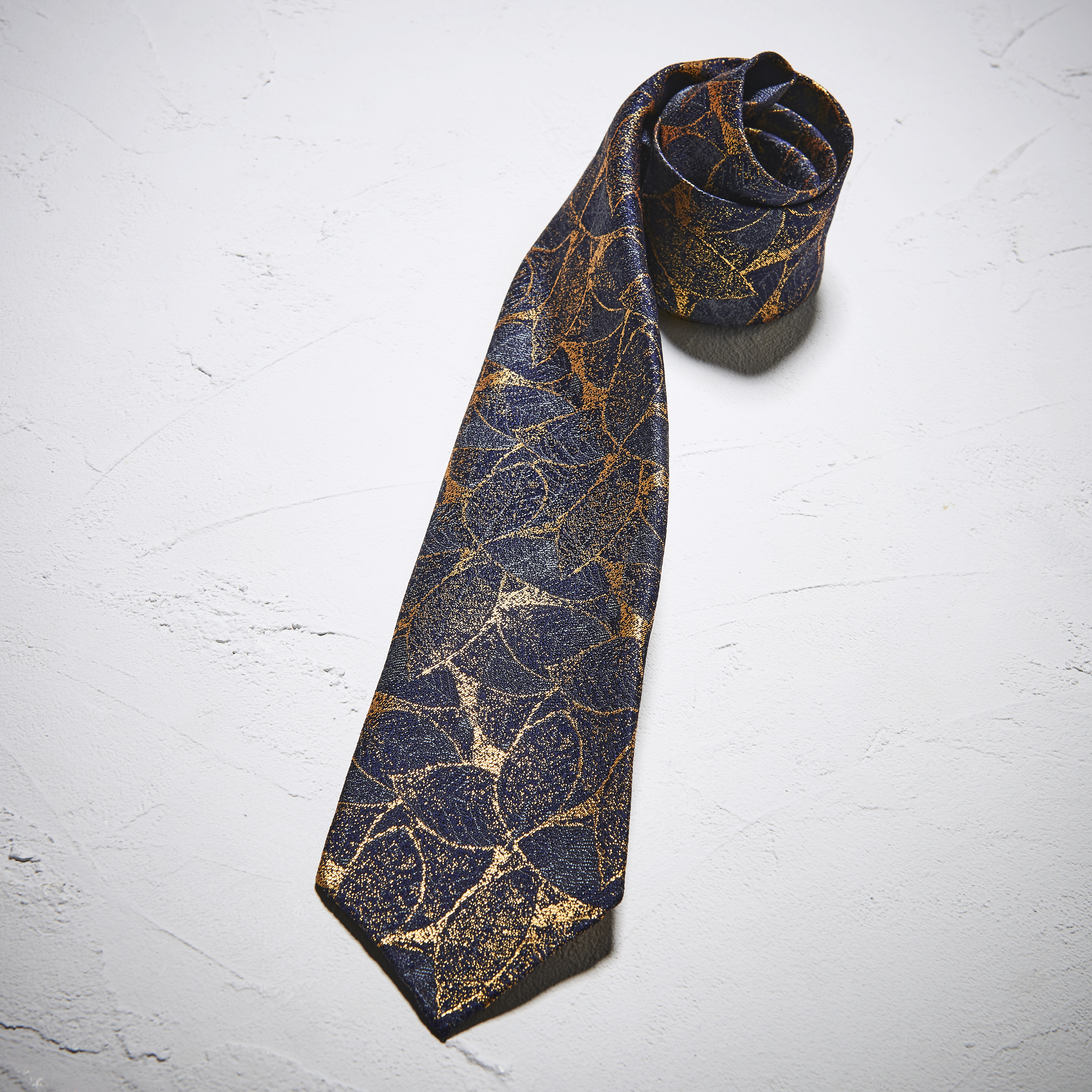 Nishijin Okamoto× TIE YOUR TIE