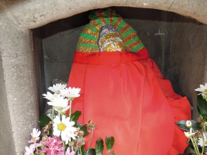 衣棚丸太町上　後光鮮やかお地蔵様