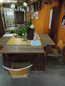 護王神社 井戸のテーブル