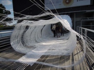 世界の織機と織物─織って!みて!織りのカラクリ大発見