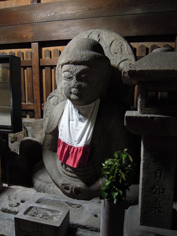 京都大学農学部南側の大日如来