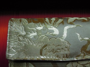 西陣織　金糸金箔　鏡竜財布