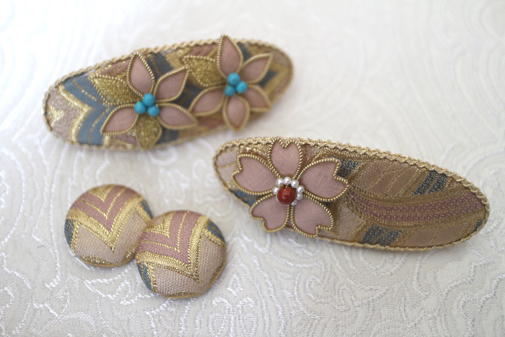 バレッタ~西陣金襴燕矢紋様使用