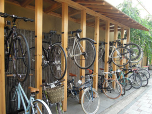 「SOU・SOU」自転車置き場