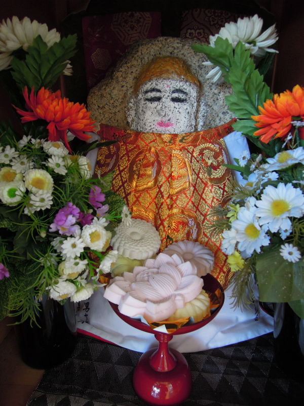 上京区一条御前東入西町のお地蔵さん