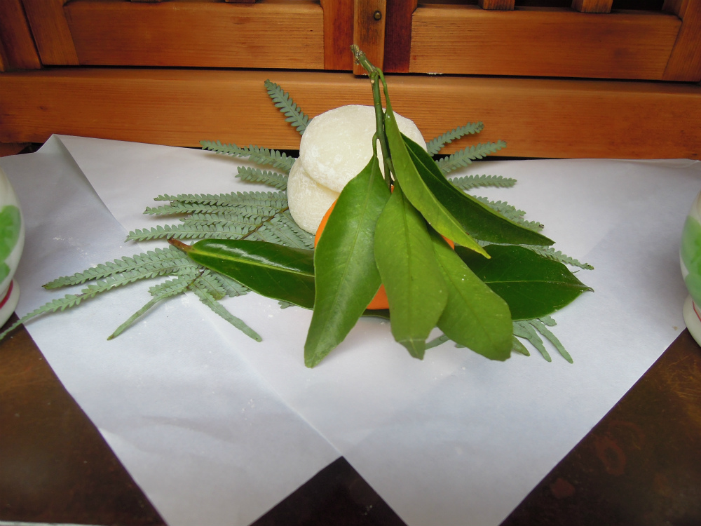 上京区西洞院中長者町通東入ル仲之町のお地蔵さん、お正月バージョン