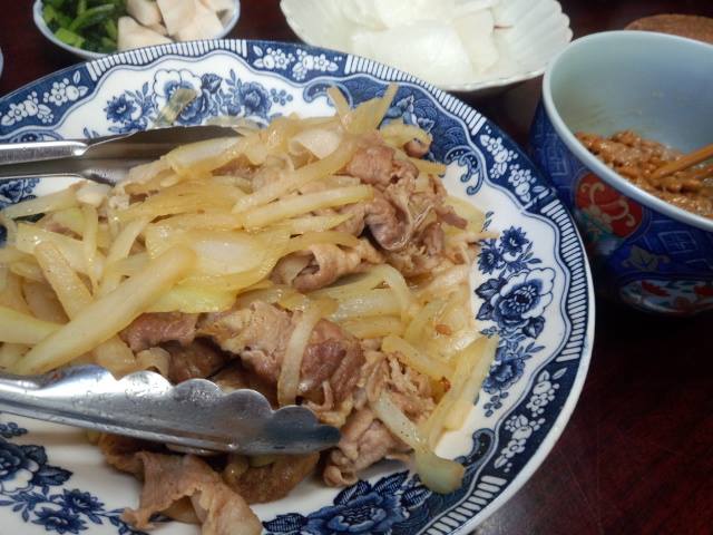 豚肉と大根、玉ねぎの炒めたの