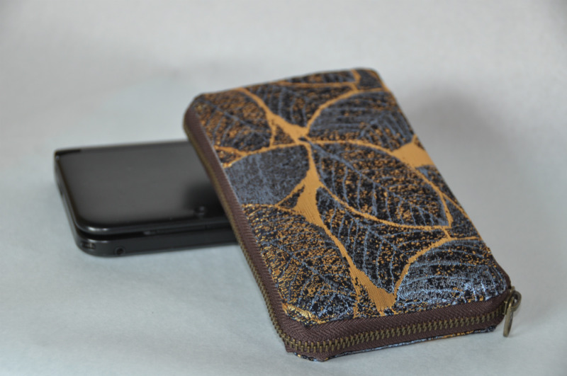 西陣織 金襴 正絹 葉脈紋様　New 3DS LLケース