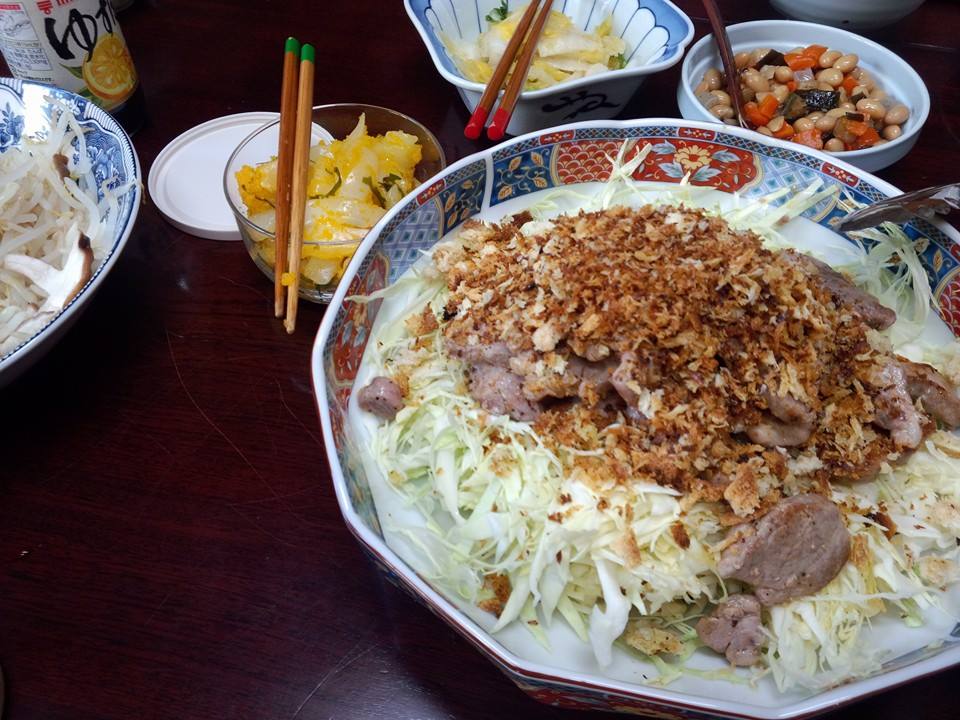 豚ヒレ肉をジュッと焼いてパン粉まぶし