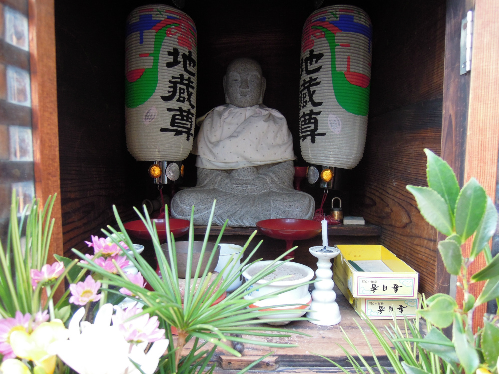 北区豊崎1丁目らくらく亭横のお地北区豊崎1丁目らくらく亭横のお地蔵さん蔵さん