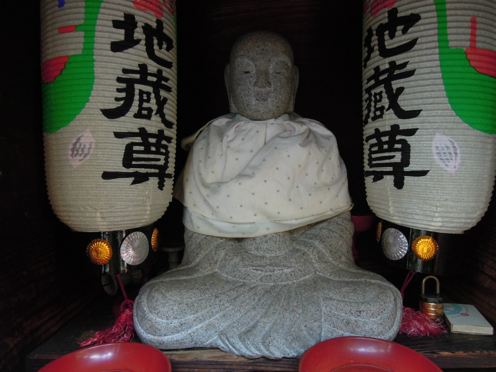 北区豊崎1丁目らくらく亭横のお地蔵さん