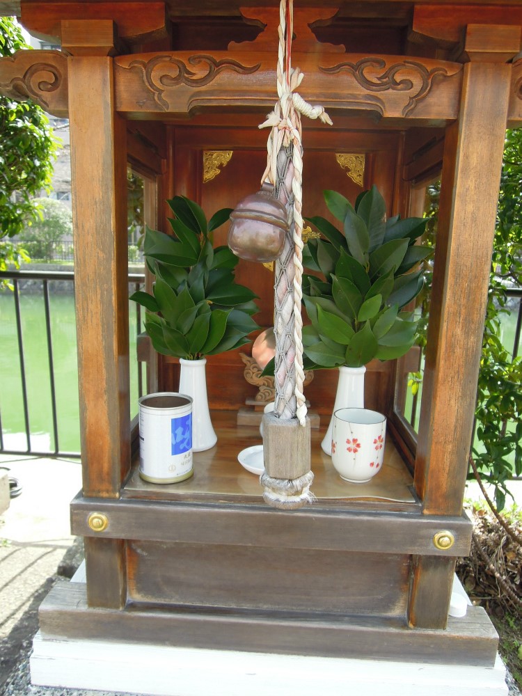 左京区岡崎西天王町 六盛 疎水弁才天