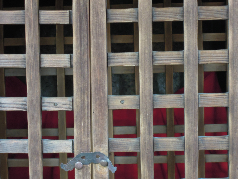 東山区大和大路通四条下る四丁目小松町のお地蔵さん