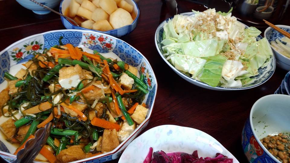 昆布、人参、三度豆、厚揚げの炒めたん