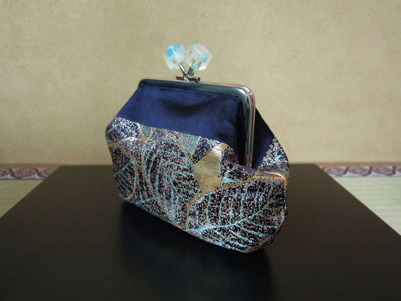 西陣正絹金襴 がま口財布 葉脈