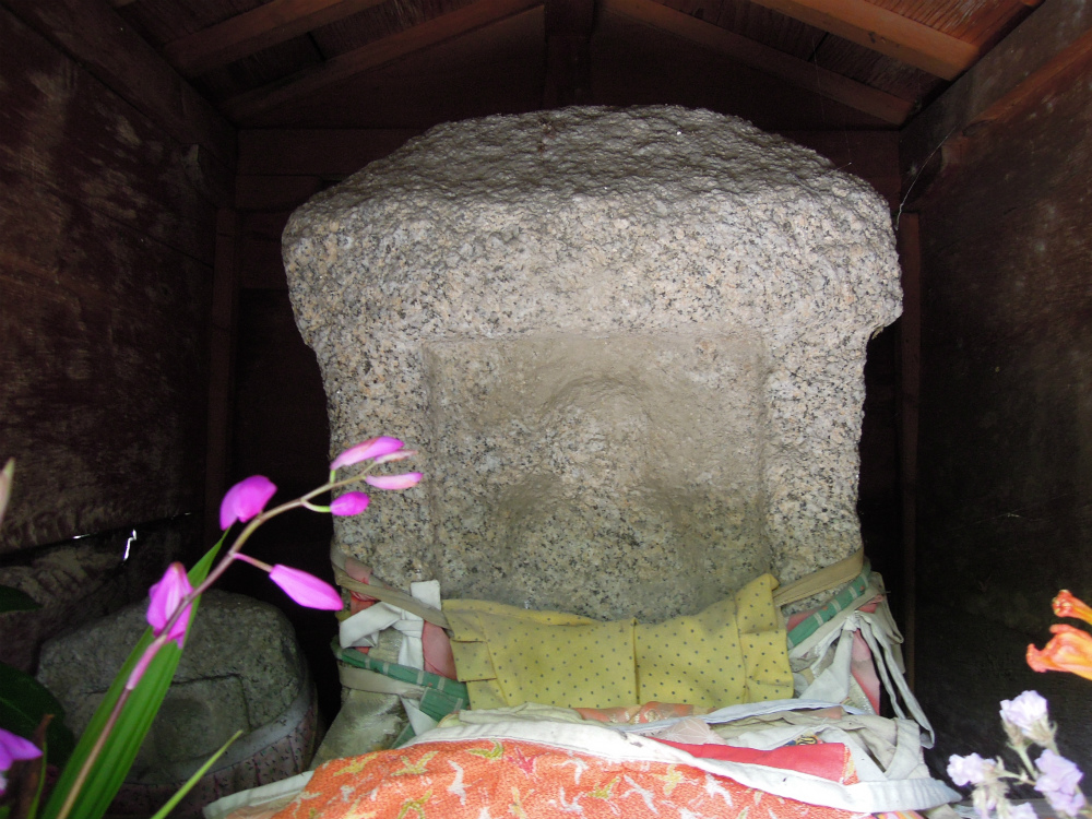 大津市坂本4丁目 比叡山学園門前のお地蔵さん