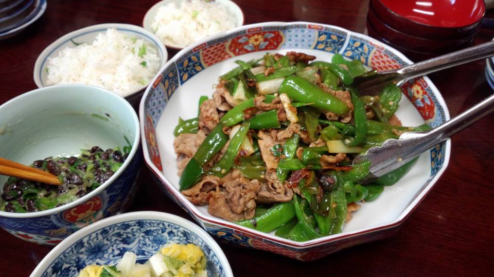 豚肉とピーマンを炒めたん