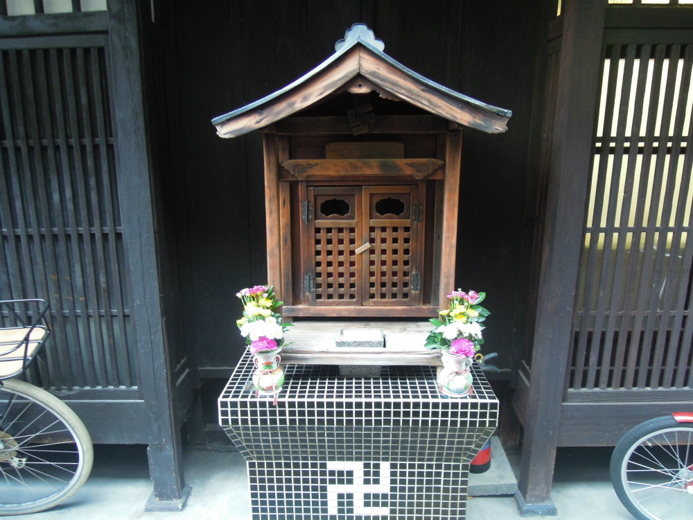 東山区大国町通松原下る2丁目山城町のお地蔵さん