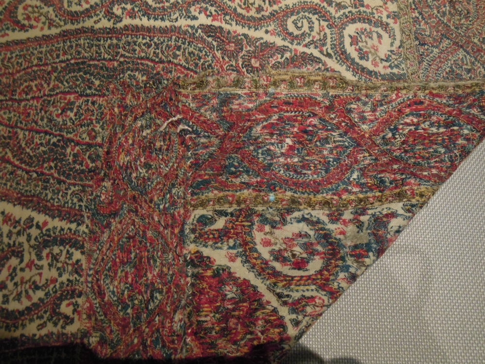 カシミヤ・ショール ペイズリー花唐草紋様綴織