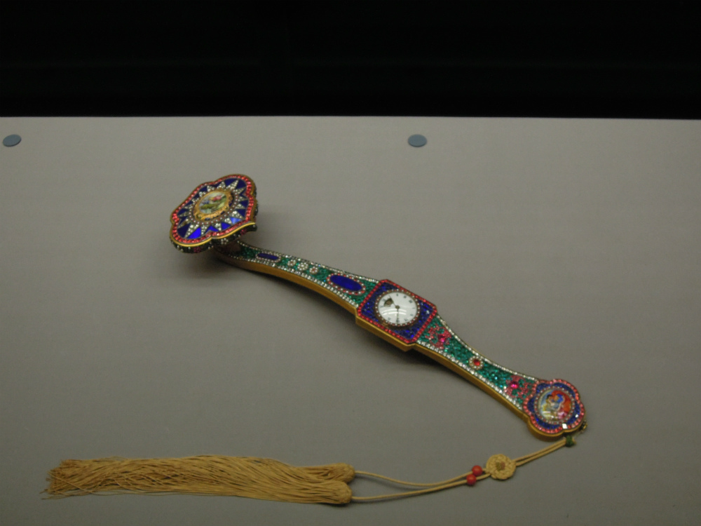 清時代 如意形時計