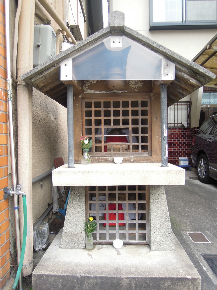 東山区本町18丁目お地蔵さん