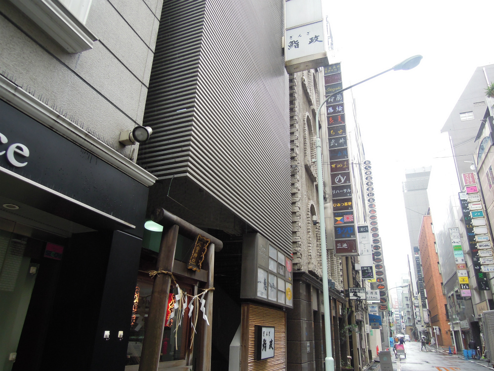 銀座8丁目 八官神社