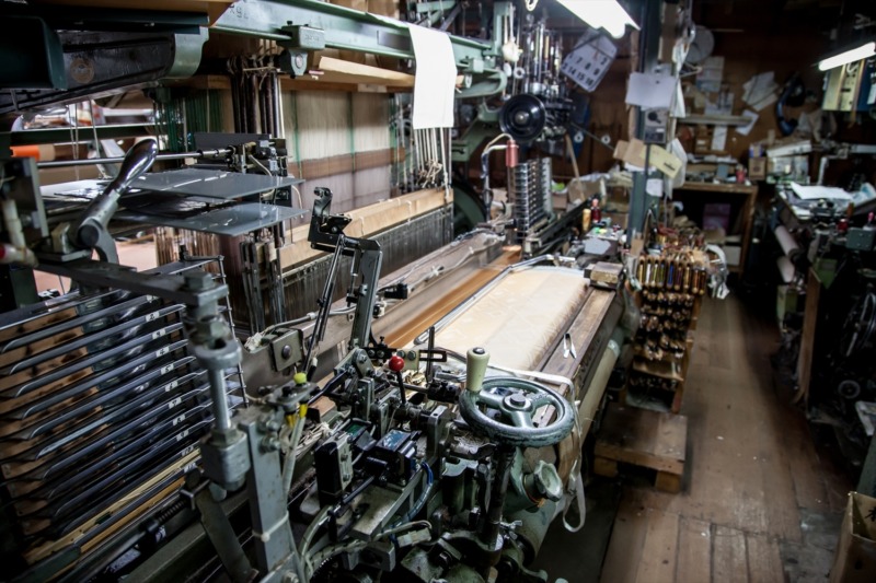 西陣岡本のシャットル力織機