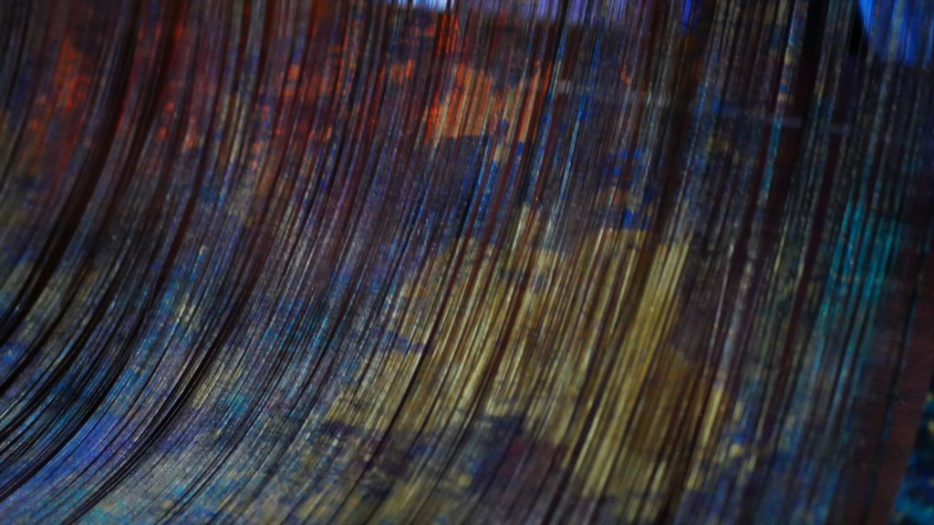 西陣織金襴　紋様引箔　五色色重ね　赤少な目