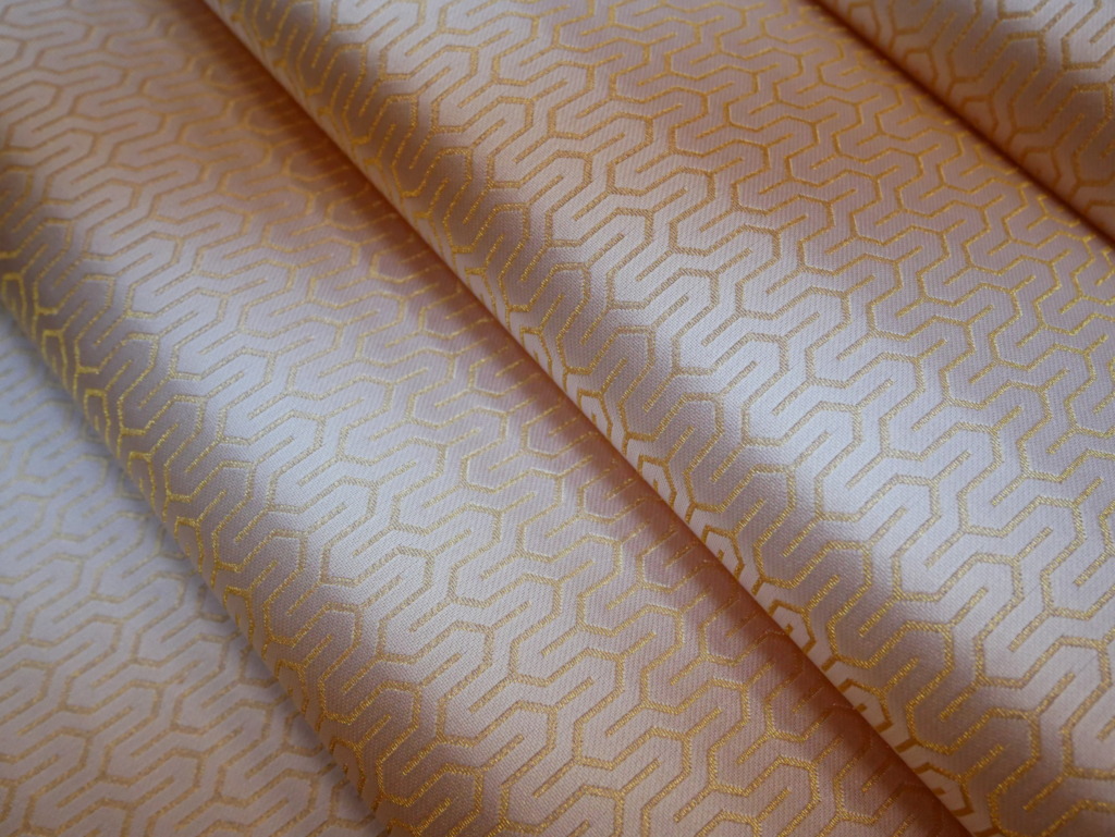 西陣織 金襴 帯亀甲紋様