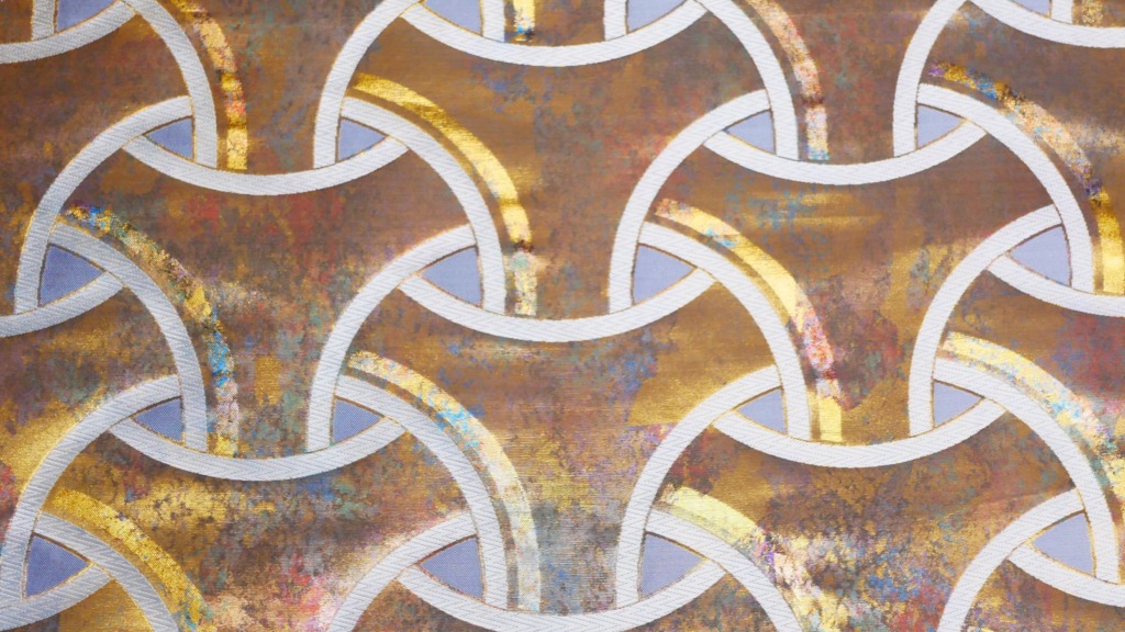 西陣織 金襴 真珠粉本銀箔模様引箔 クッションカバー