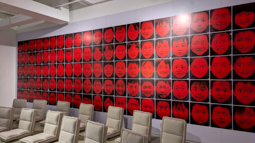 デザイン上海4日目　中国アーティスト　王小慧　西陣織の西陣岡本