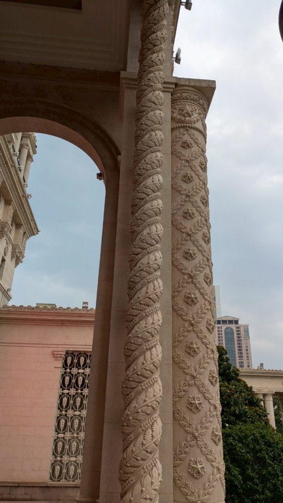 デザイン上海4日目　上海展覧センター　西陣織の西陣岡本