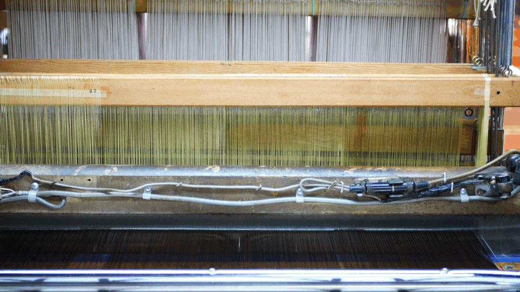 西陣織に関わる職人たち　岡本織物 京丹後協力工場・布平