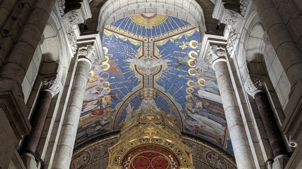 西陣織を探す旅 モンマルトルの丘 サクレ・クール寺院